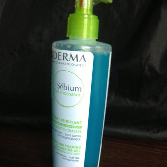 Bioderma Sebium Purifying and Foaming Cleansing Gel - 200 mL ( SEALED ) - Picture 3 of 3